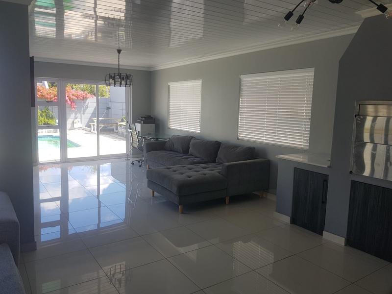 To Let 4 Bedroom Property for Rent in Edgemead Western Cape
